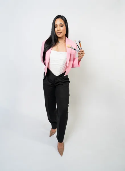 Hanami MUA — Artista de Maquillaje Profesional en Orlando